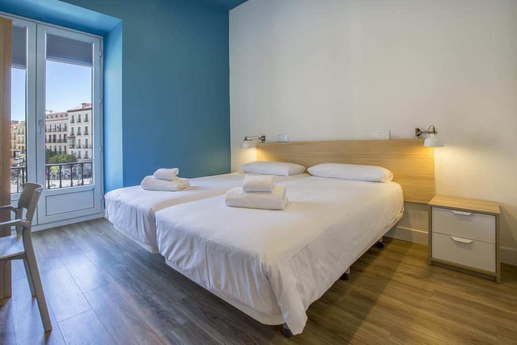 Mola Hostel Madrid Exterior photo